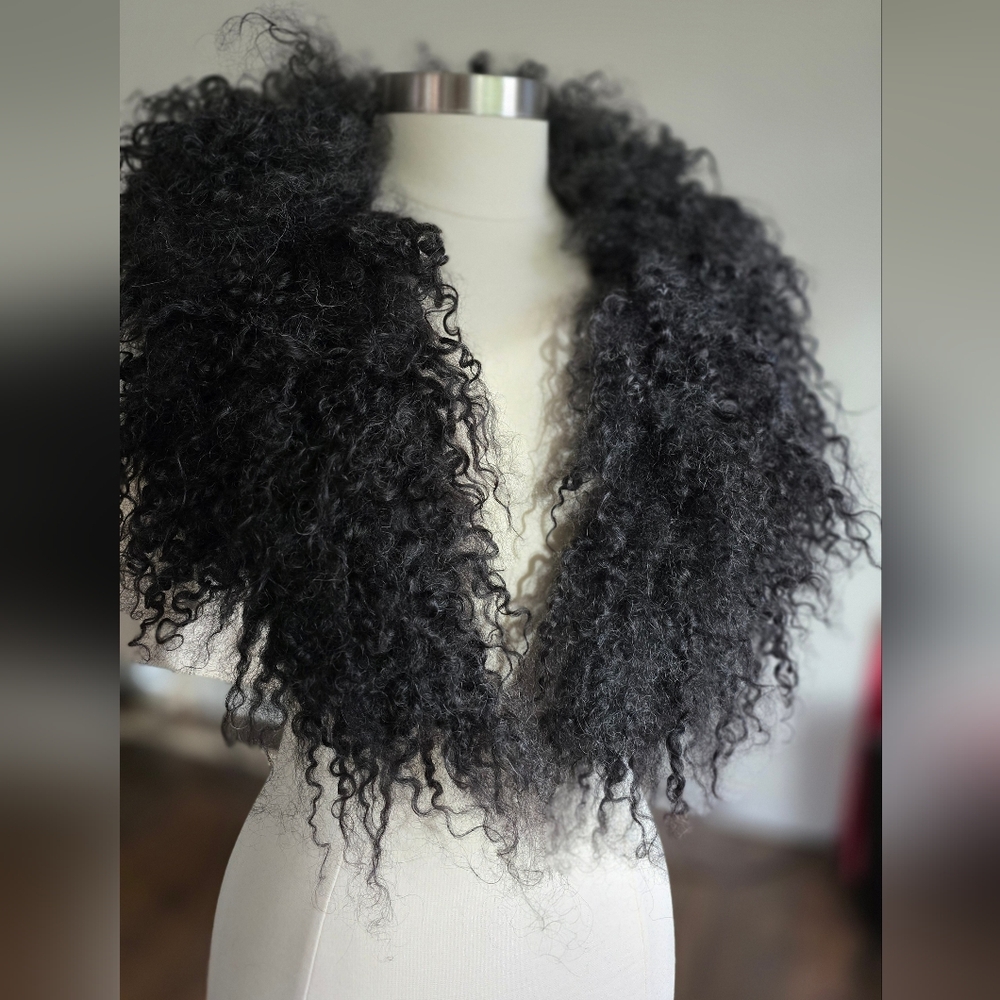 Luxe Icelandic Sheepskin Magnetic Collar